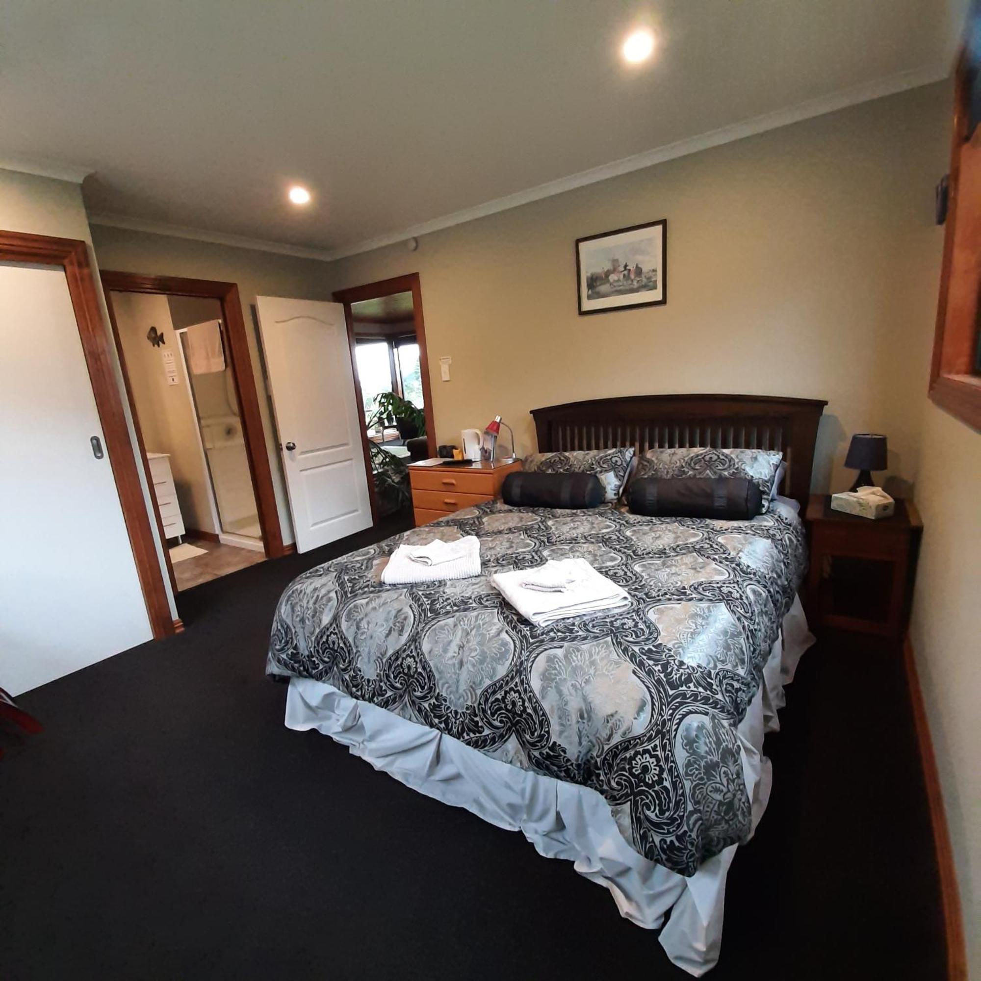Koru Beachfront Holiday Cabins & Hot Tub Barrytown Exterior foto