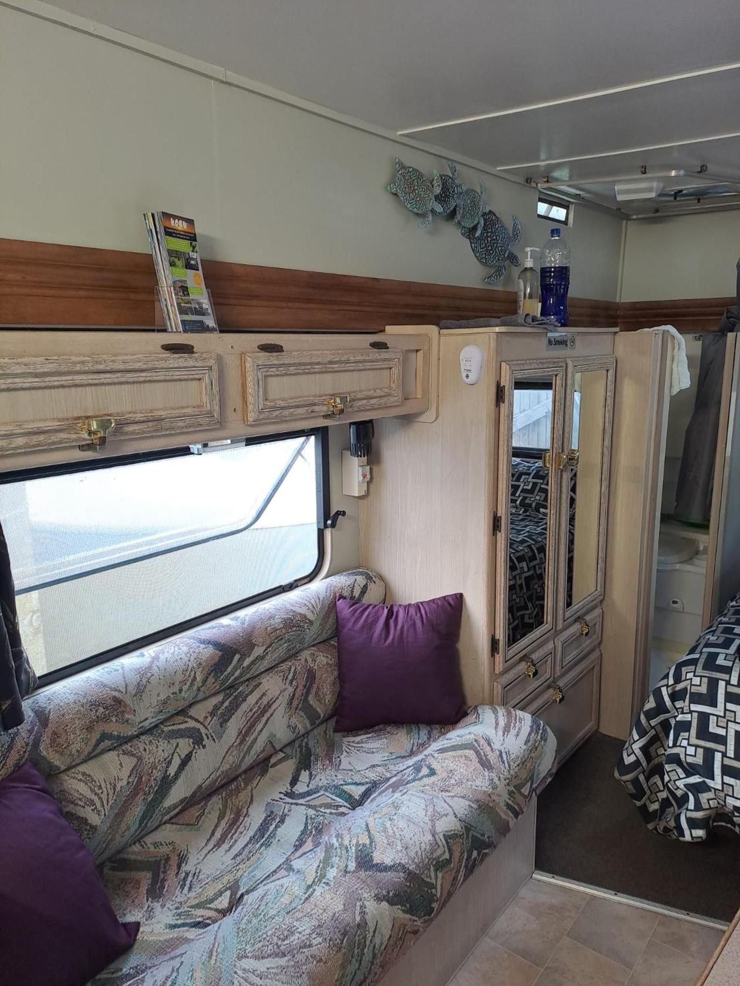 Koru Beachfront Holiday Cabins & Hot Tub Barrytown Exterior foto